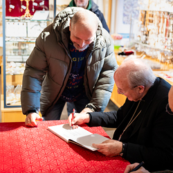 Signierstunde / Erzdiözese Wien/ Schönlaub, Stephan Schönlaub