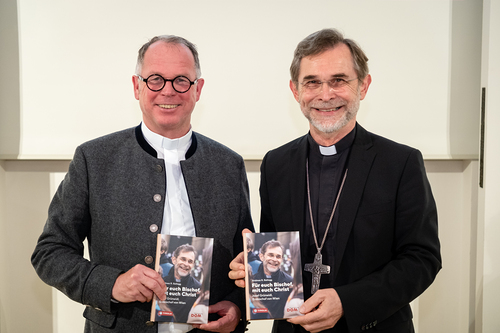 Buchpräsentation Für euch Bischof, mit euch Christ